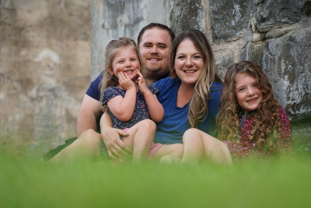 Family photography session by Mel Green Photography, South Eastern Ontario